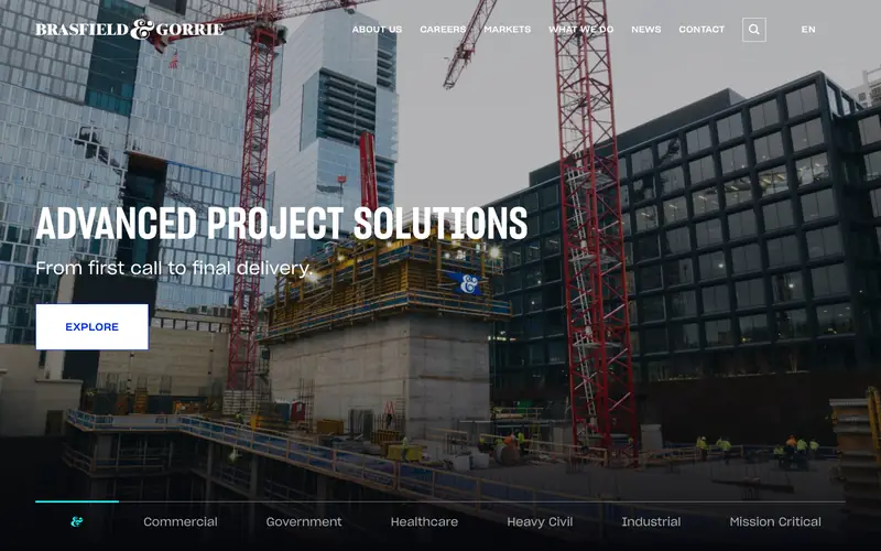 The Brasfield and Gorrie homepage with cranes and the headline Advanced Project Solutions